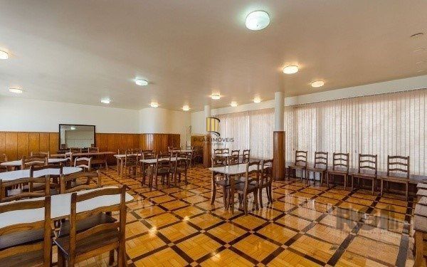 Amplo Apartamento de 3 quartos com suíte e 2 sacadas, com Vista para o Guaíba e 1 Vaga - Moinhos de Vento - 126m²