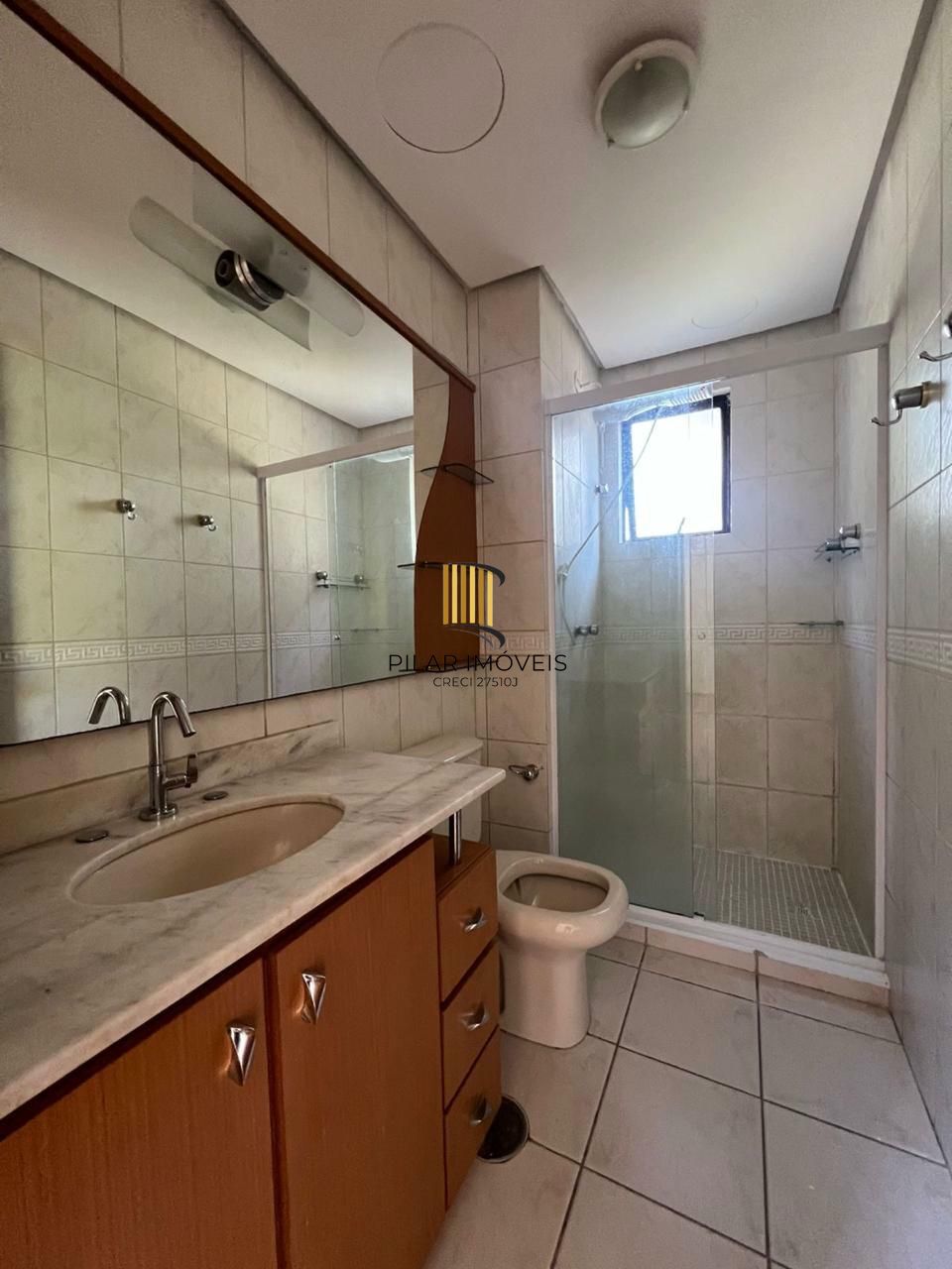 Vende-se apartamento com 3 quartos (1 suíte), 103m² e 2 vagas – Petrópolis