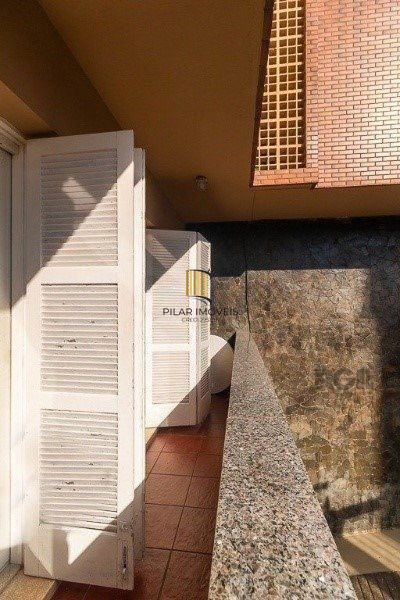 Vende-se apartamento garden 3 quartos com suíte e sacada - 121m² - Moinhos de vento