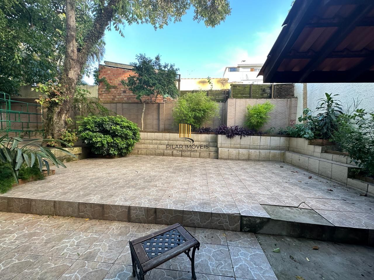 Vende-se apartamento com 2 quartos, 88m², churrasqueira e 1 vaga – Santa Cecília