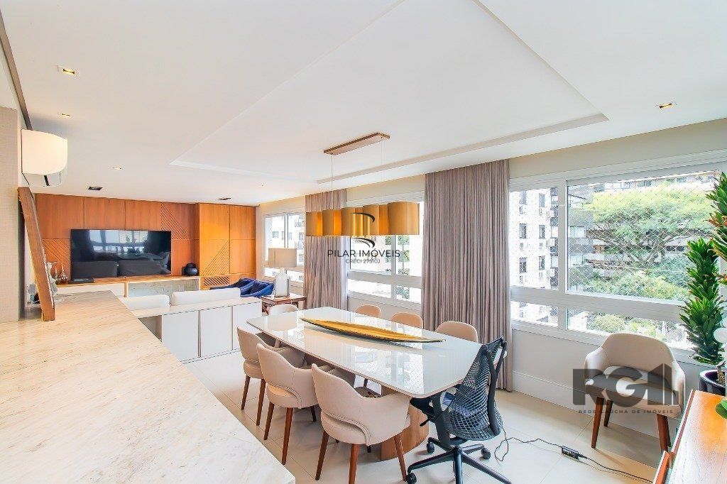 Belo Apartamento 3 quartos com suíte e 2 vagas -  136,24 m² - Petrópolis