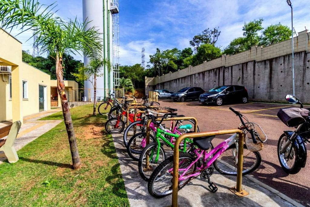 Vende-se apartamento com 2 quartos, 40m² e 1 vaga – Morro Santana