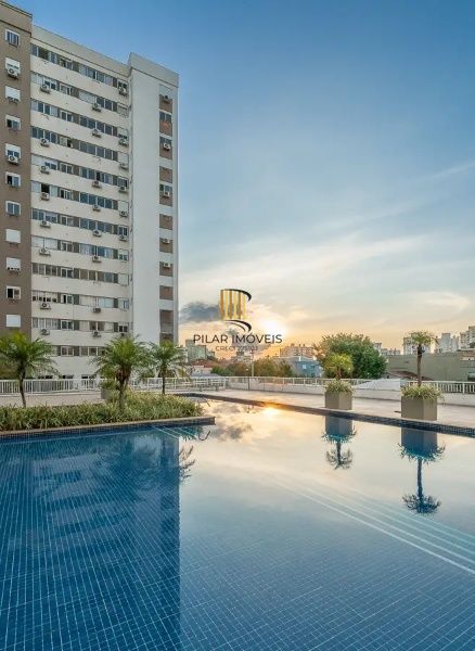Vende-se apartamento com 2 quartos, 55 m² e 1 vaga - Passo da Areia
