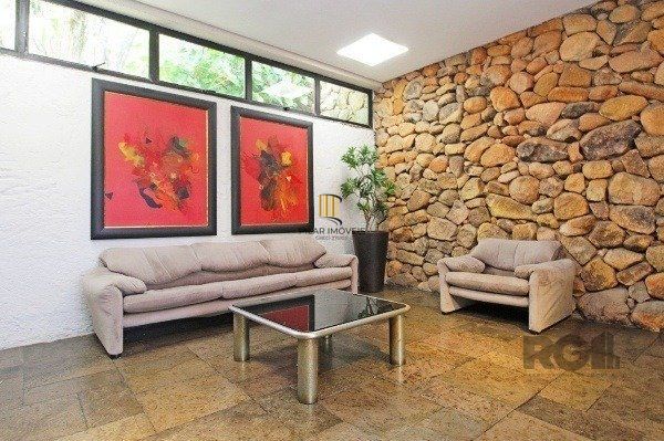 Vende-se excelente apartamento 2 quartos c/ 2 suítes, 2 vagas, living com lareira, sacada e churrasqueira - 98m² - Auxiliadora