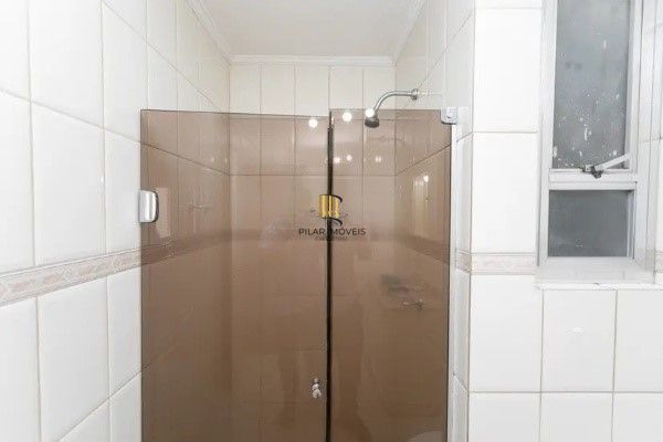 Vende-se apartamento com 3 quartos, 1 suíte, 2 vagas e 116m² - Moinhos de Vento