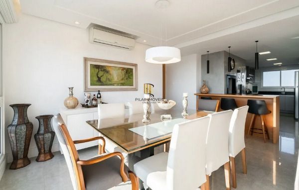 Vende-se amplo apartamento com 3 suítes, 126m² e 2 vagas - Petrópolis