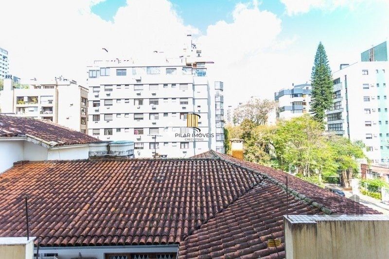 Apartamento 3 dormitórios, 1 suíte, 2 vagas - 74,91m² no Bairro Petrópolis