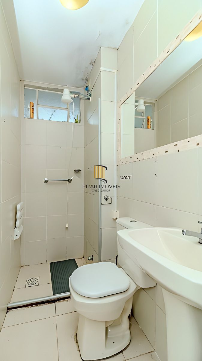 Vende-se apartamento com 3 quartos - Petrópolis
