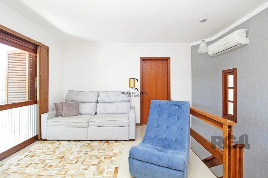Vende-se casa duplex 3 dormitórios com 2 vagas próximo ao Clínicas - Santana