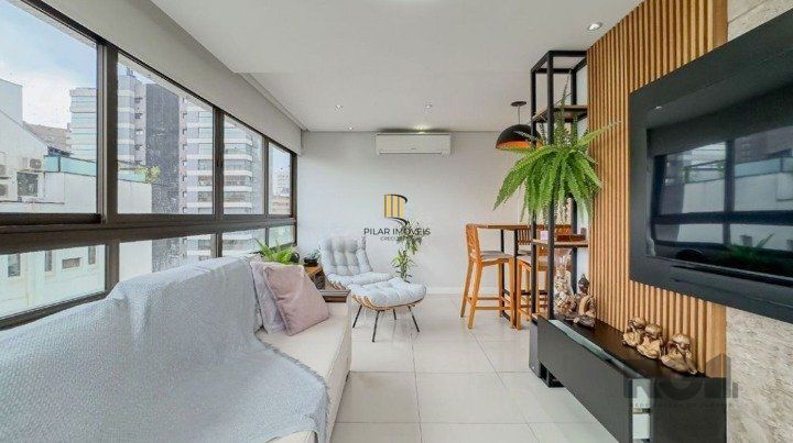 Vende-se apartamento 2 quartos, 1 suíte, 2 vagas – 80m² - Petrópolis