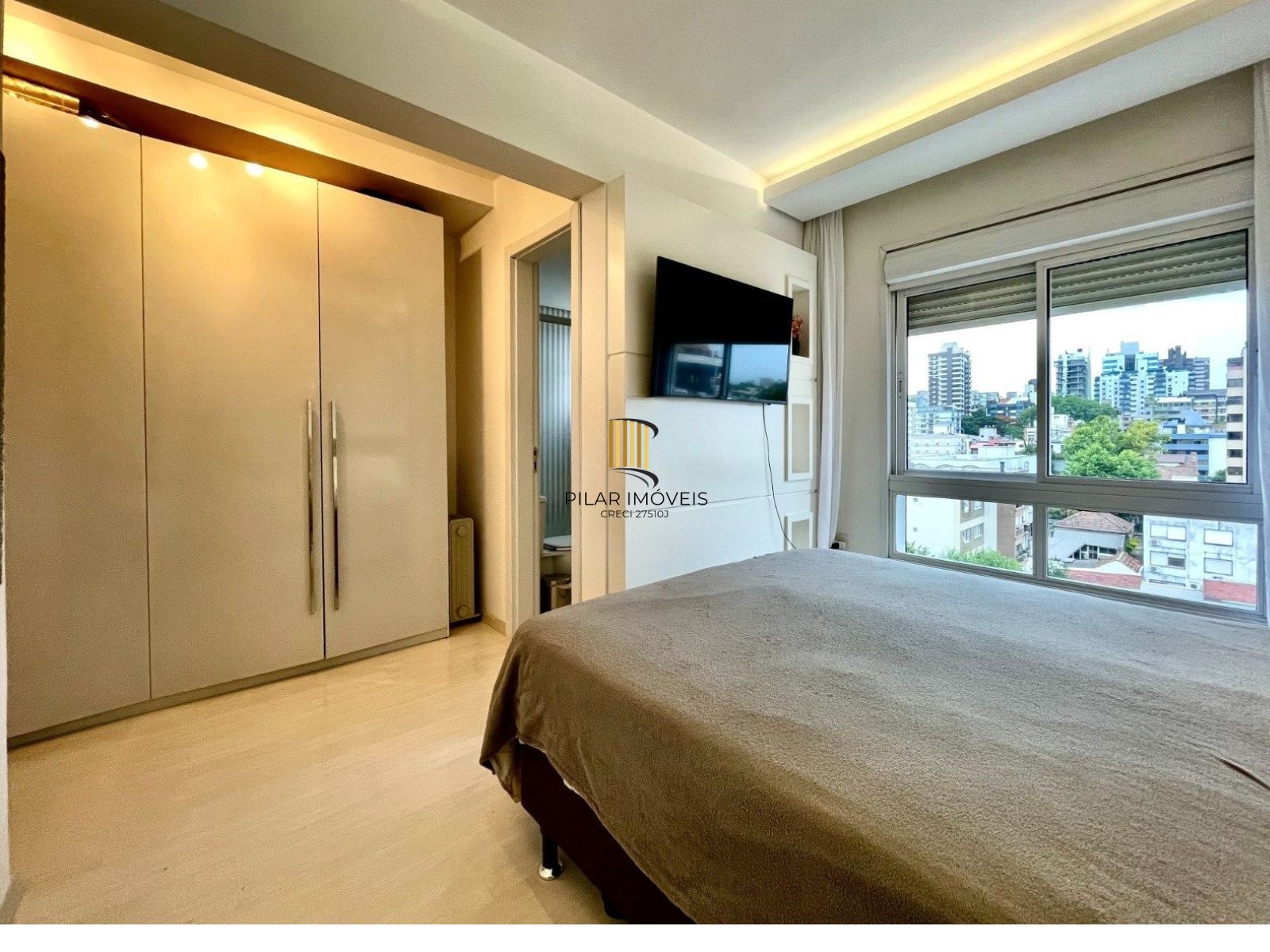 Vende-se apartamento com 2 quartos (1 suíte), 65m² e 2 vagas – Higienópolis