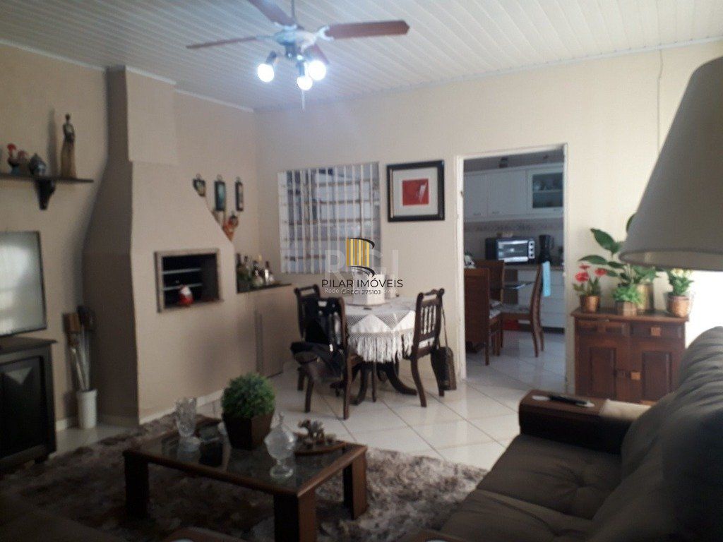 Casa para Venda - 152m², 3 dormitórios, sendo 1 suites, 1 vaga - Passo da Areia