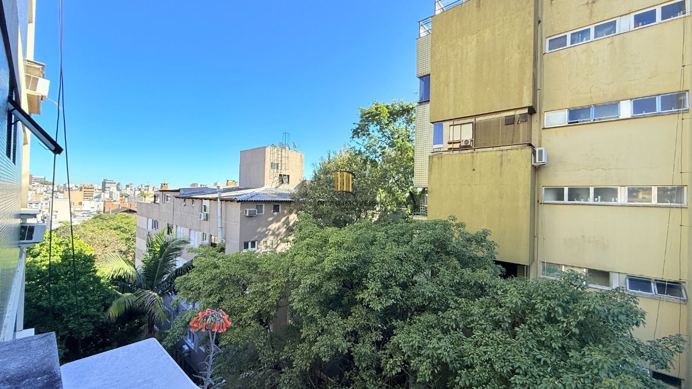 Vende-se apartamento com 3 quartos(1 suíte), sacada, churrasqueira e 1 vaga – 114 m² – Mont’Serrat
