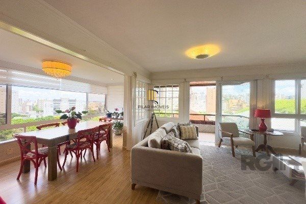 Apartamento de 3 Dormitórios com Suíte e 2 Vagas no Bairro Petrópolis - 160m² - Pilar Imóveis