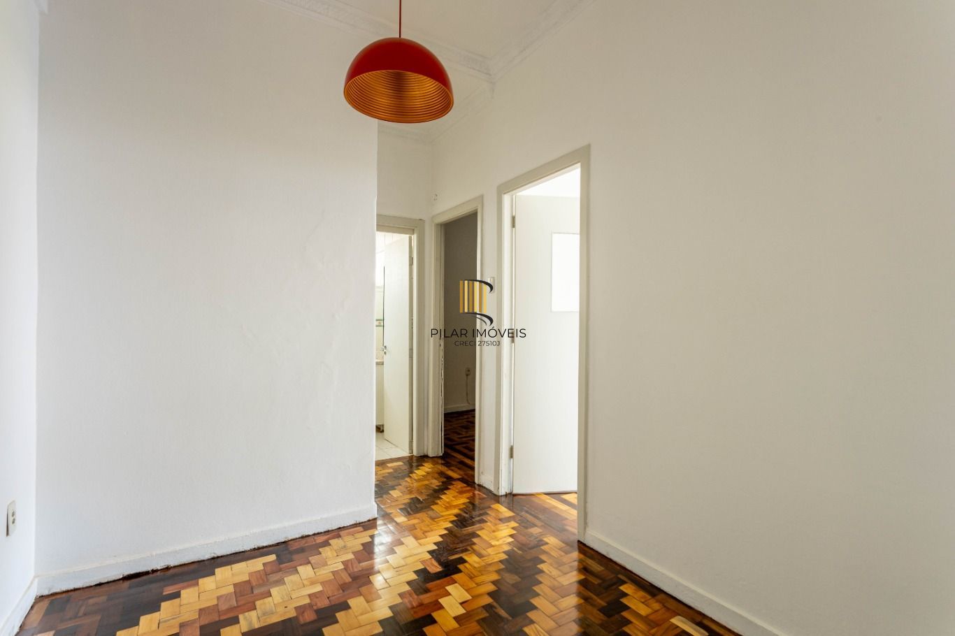 Vende-se apartamento com 2 quartos, 79 m² e sacada - Centro Histórico