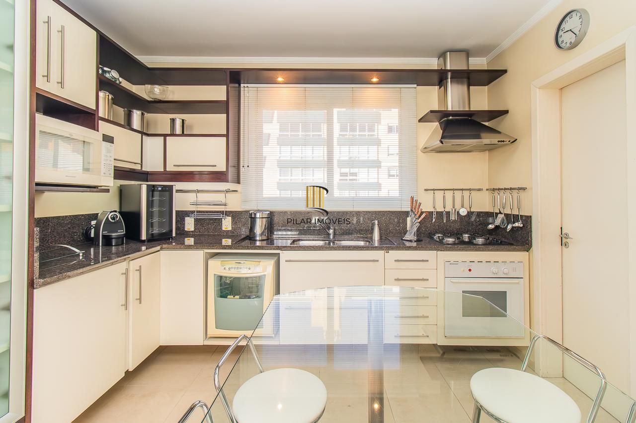 Vende-se apartamento mobiliado com 3 quartos e 134 m² - Mont Serrat