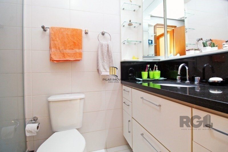 Apartamento 3 dormitórios, 1 suíte, 2 vagas - 95,75m² de área privativa no Bairro Independência