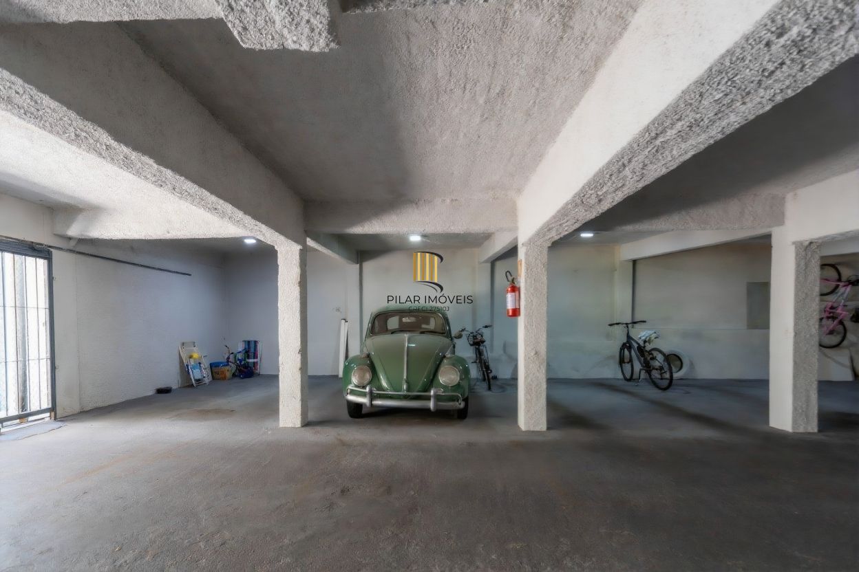 Vende-se apartamento com 3 quartos, 93m² e 1 vaga - Rio Branco