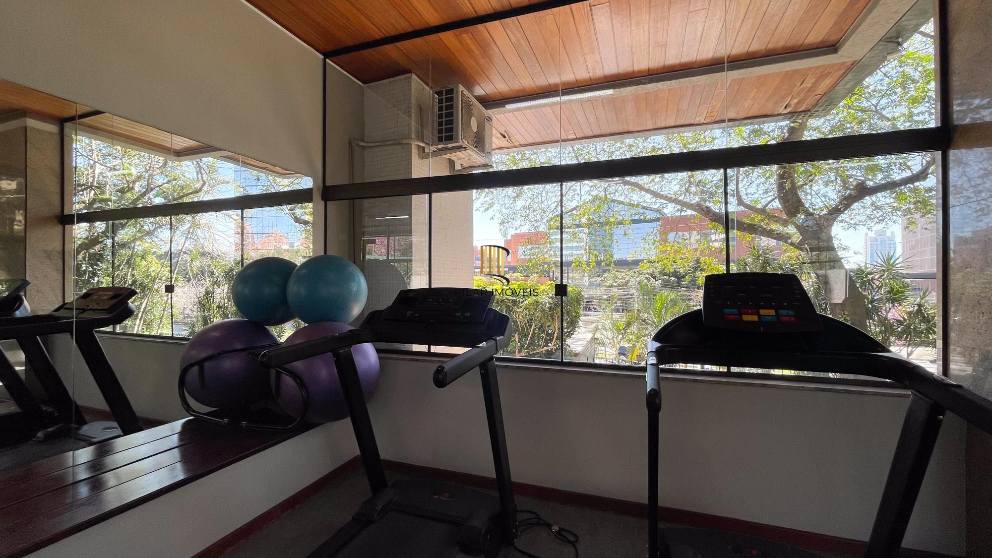 Vende-se apartamento com 3 quartos (1 suíte), 100m² e 1 vaga - Jardim Europa