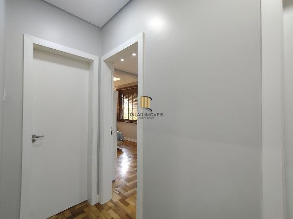 Vende-se apartamento reformado com 2 dormitórios (1 suíte) - 75 m² - Jardim Botânico