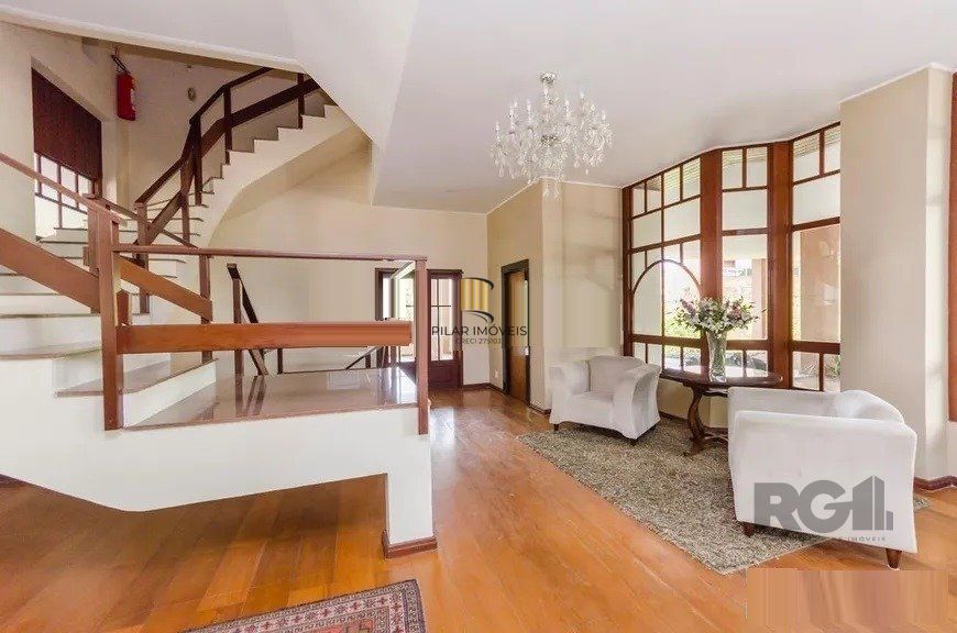 Vende-se luxuoso apartamento 4 quartos com 4 suítes, 2 vagas coberta, dependência completa, próximo da Encol - 306m² -  Auxiliadora