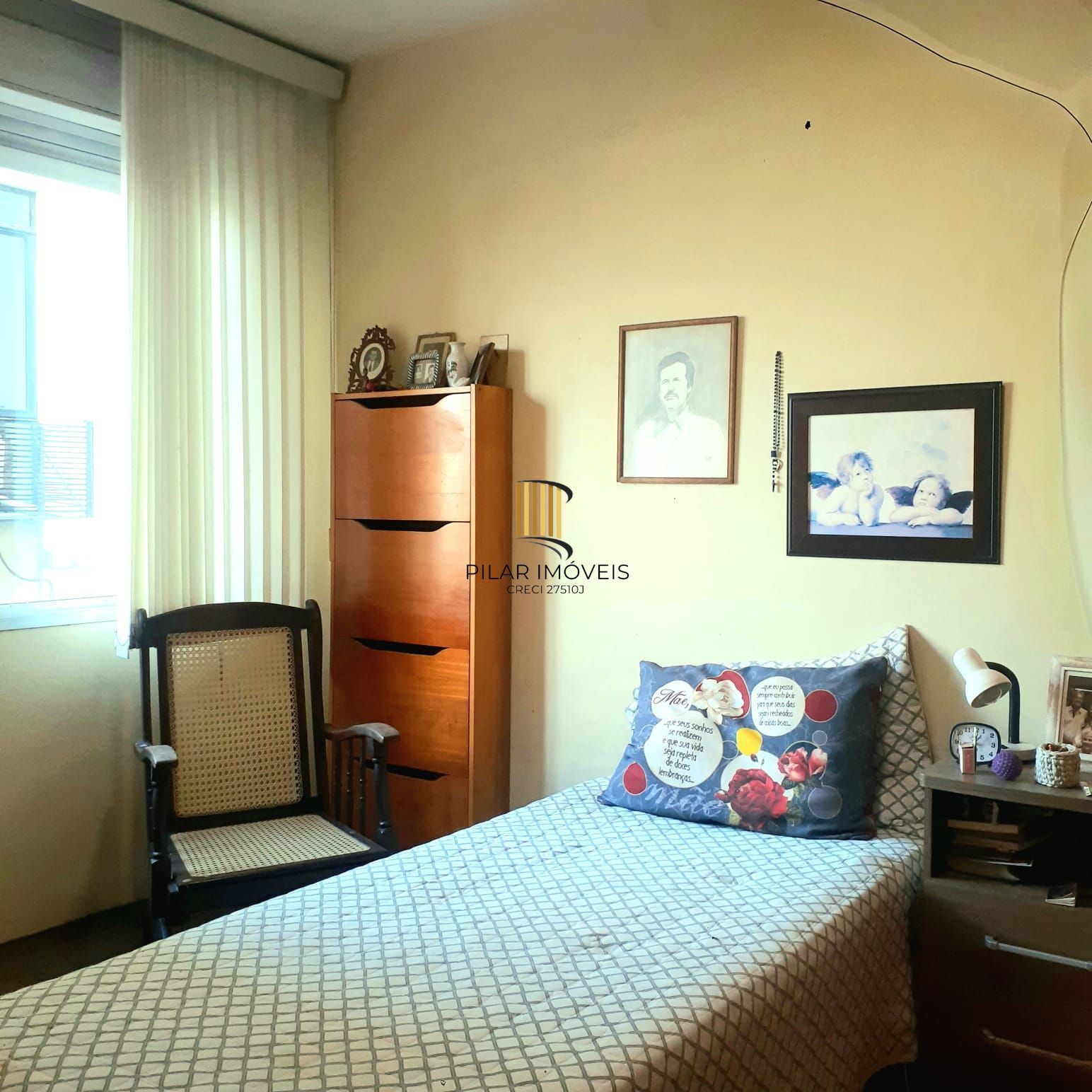 Vende-se apartamento com 1 quarto e 38m² - Bom Fim
