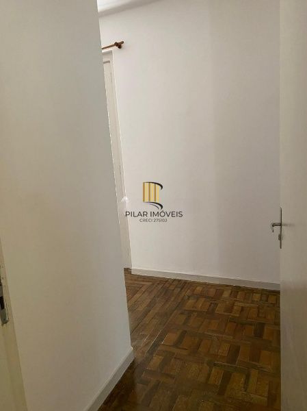 Vende-se apartamento com 2 quartos, 76m², sacada e 1 vaga - Auxiliadora