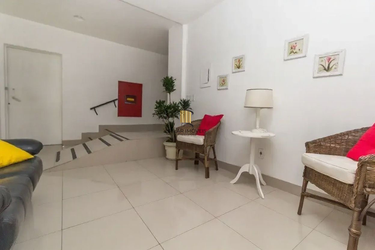 Vende-se cobertura com 1 quarto, 105m² e 1 vaga - Mont Serrat