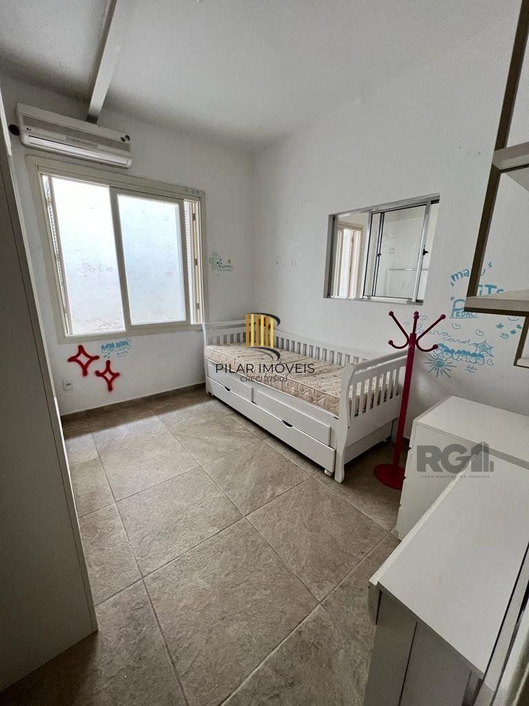 Casa 4 dormitórios no bairro Petrópolis