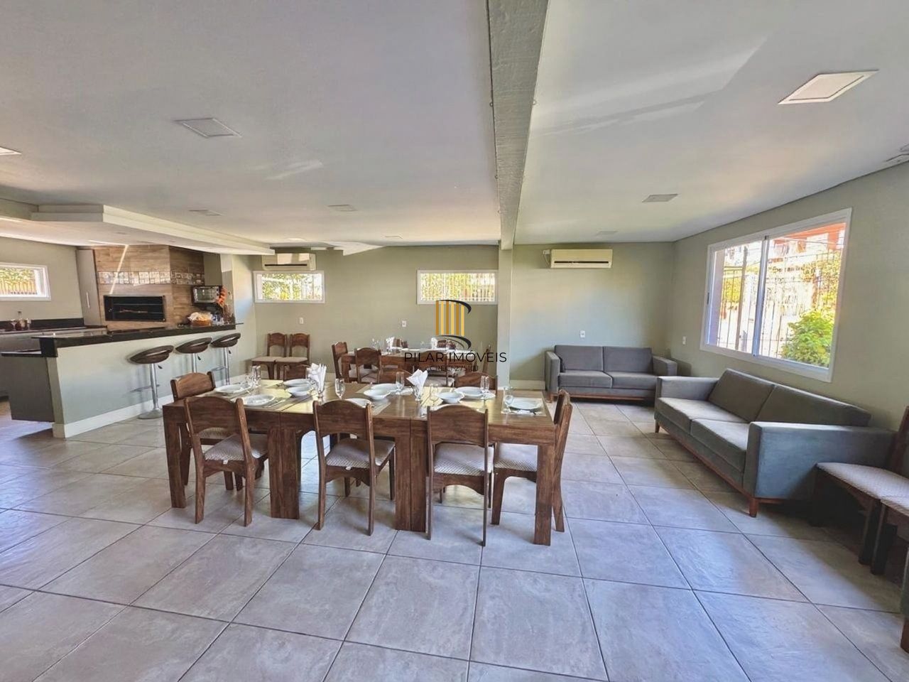 Vende-se apartamento com 1 quarto, 45 m² e 1 vaga - Mont Serrat