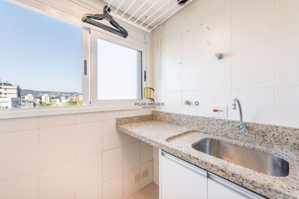 Vende-se apartamento com 2 quartos (1 suíte), 74m² e 2 vagas – Petrópolis