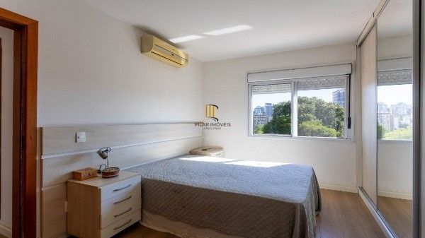 Vende-se apartamento com 2 quartos, 67 m², 2 vagas - Petrópolis