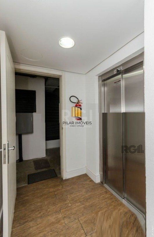 Apartamento para Venda - 38m², 1 dormitório, sendo 1 suites, 1 vaga - Menino Deus
