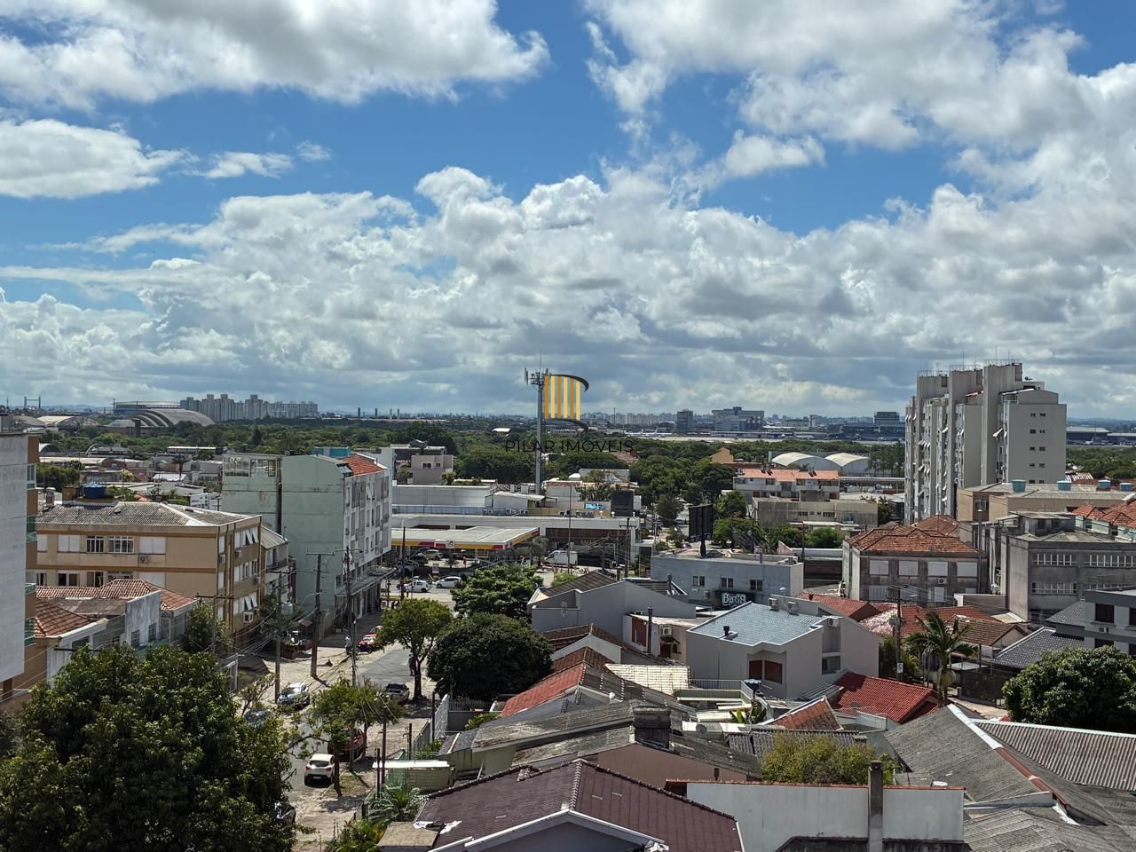 Vende-se apartamento com 2 quartos (1 suíte), 79m² e 2 vagas - Rua Eduardo chartier 190