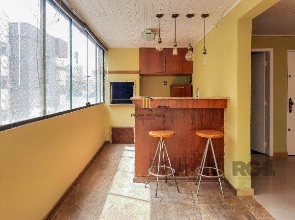 Vende-se ampla cobertura 2 quartos com suíte e vaga coberta e escriturada - 134m² -  Rio Branco