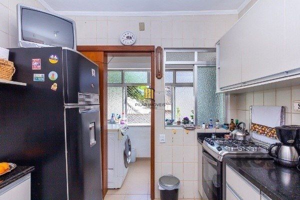 Cobertura para Venda - 100.94m², 3 dormitórios, sendo 1 suites, 2 vagas - Petrópolis