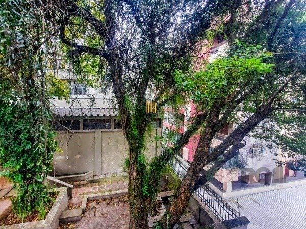 Vende-se ampla cobertura 2 quartos com suíte e vaga coberta e escriturada - 134m² -  Rio Branco