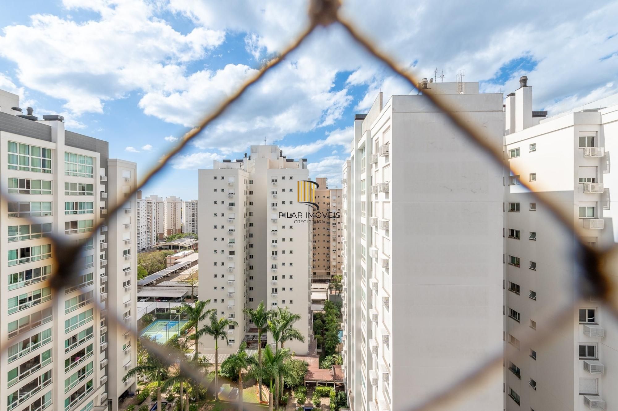 Vende-se apartamento com 3 quartos (1 suíte), 78,5 m² e 2 vagas – Passo da Areia