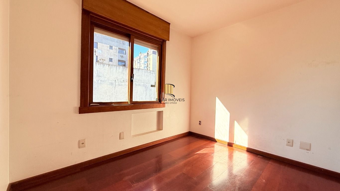 Vende-se apartamento com 3 quartos(1 suíte), sacada, churrasqueira e 1 vaga – 114 m² – Mont’Serrat