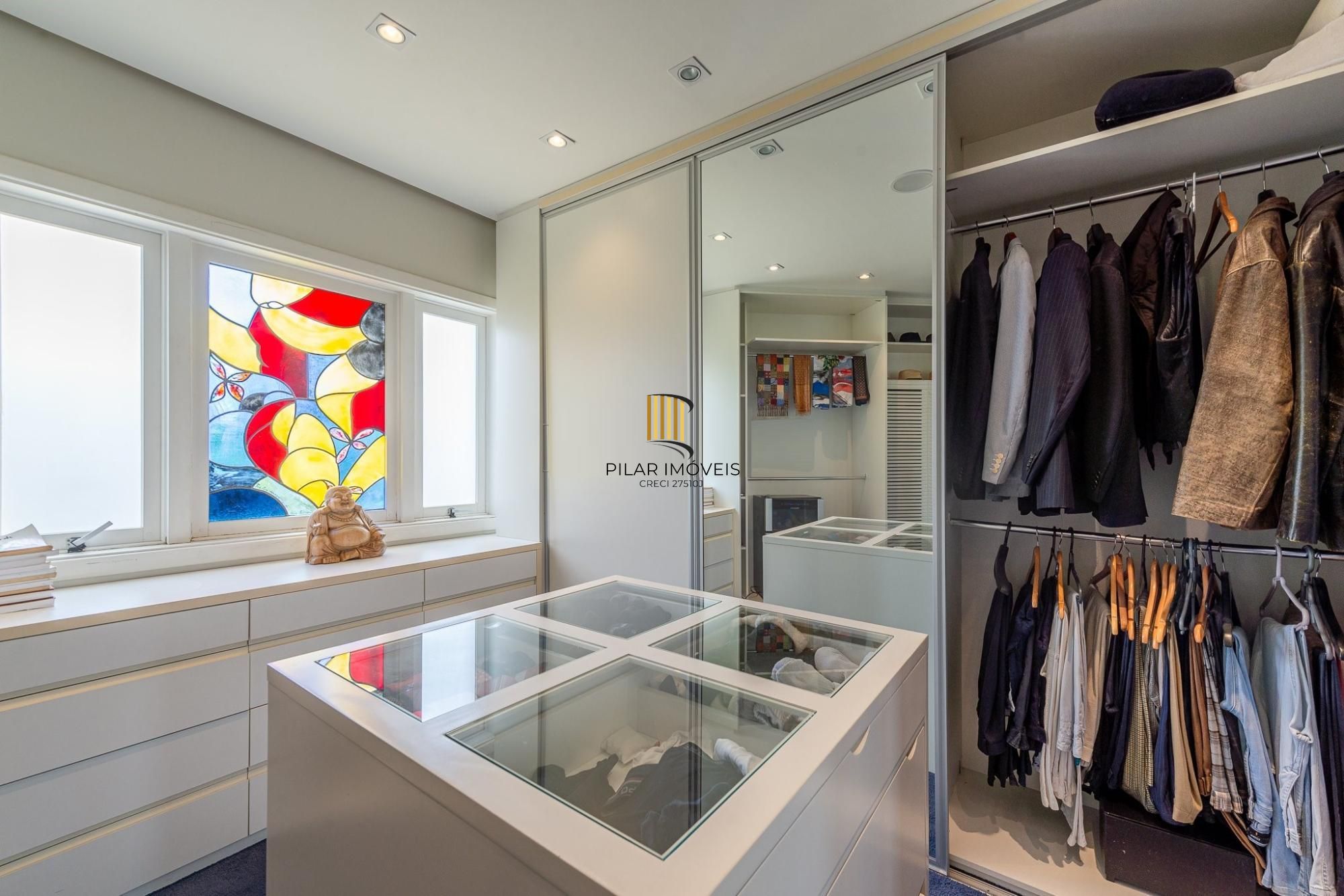 Vende-se luxuosa cobertura com 531.95m², 4 dormitórios no bairro Auxiliadora