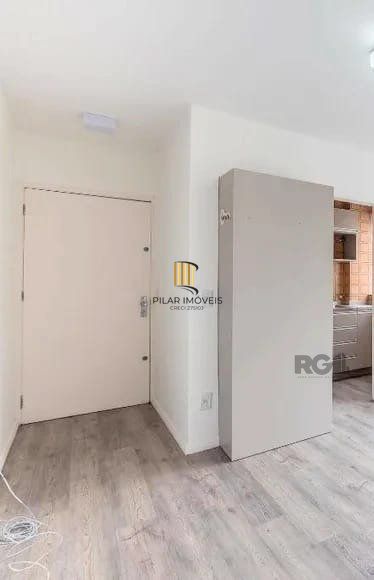 Vende-se excelente apartamento 1 dorm c/ vaga próximo da Encol - 56m² - Petrópolis