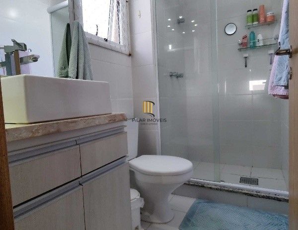 Vende-se apartamento com 3 quartos com suíte, 1 vaga, 75m² no Passo da Areia