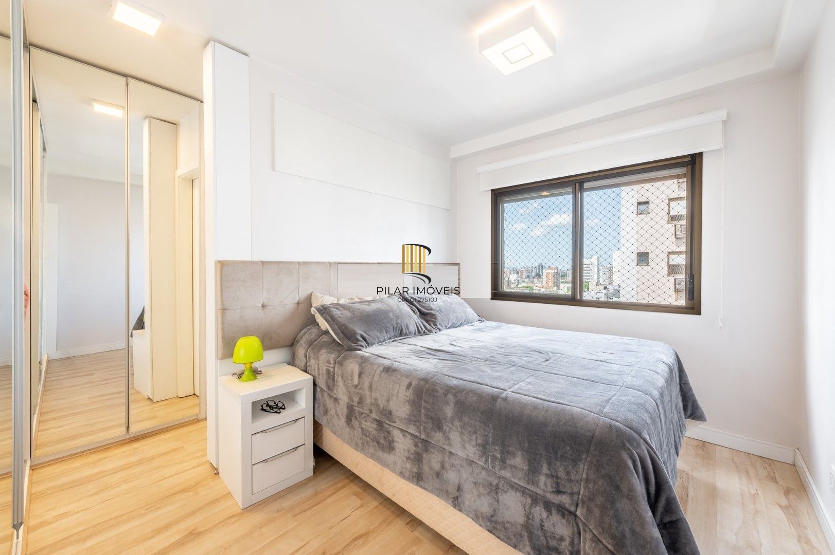 Vende-se apartamento com 3 quartos (1 suíte), 78,5 m² e 2 vagas – Passo da Areia