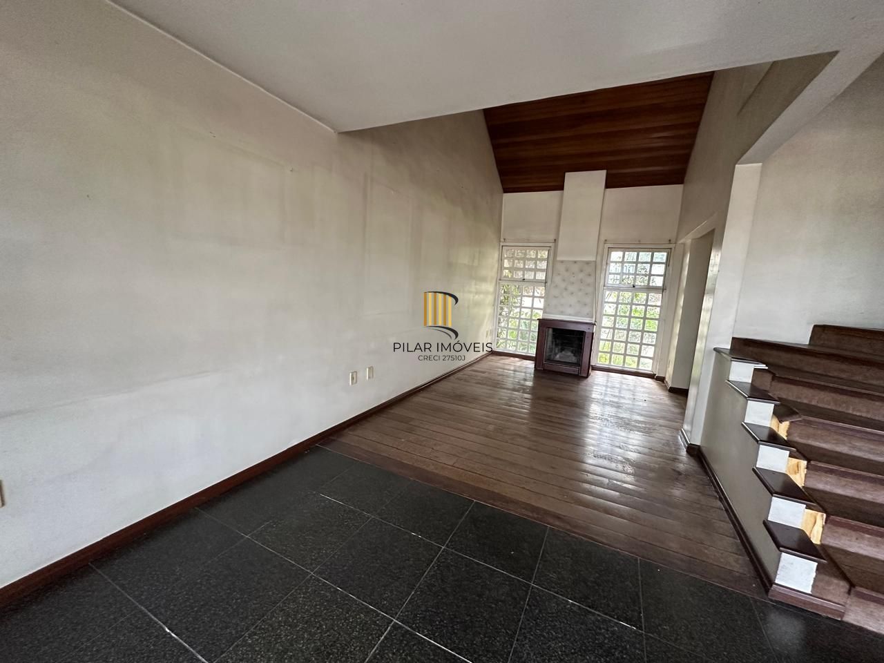 Casa em condomínio com 3 quartos, suíte e 200 m² – Tristeza