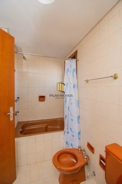 Vende-se apartamento de 2 quartos, 1 vaga, 87m² - Bom Fim