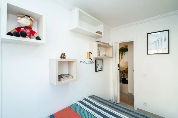 Vende-se apartamento com 2 quartos, 55 m² e 1 vaga - Passo da Areia