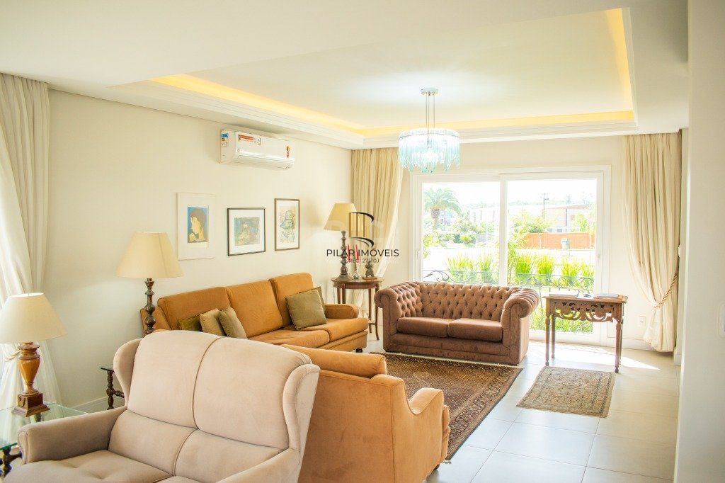 Casa para Venda - 243.12m², 4 dormitórios, sendo 1 suites, 4 vagas - São Vicente