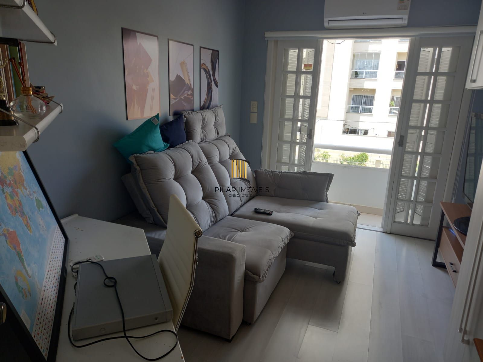 Vende-se sobrado com 5 quartos (3 suítes), 428m² e 3 vagas – Alto Petrópolis