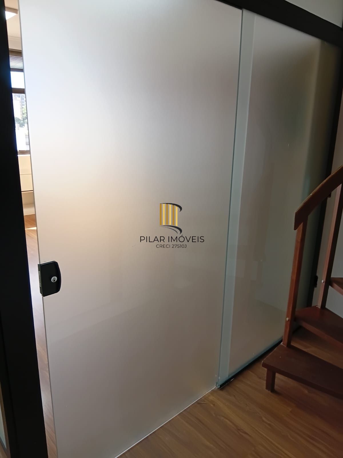 Vende-se cobertura comercial com Terraço – Moinhos de Vento