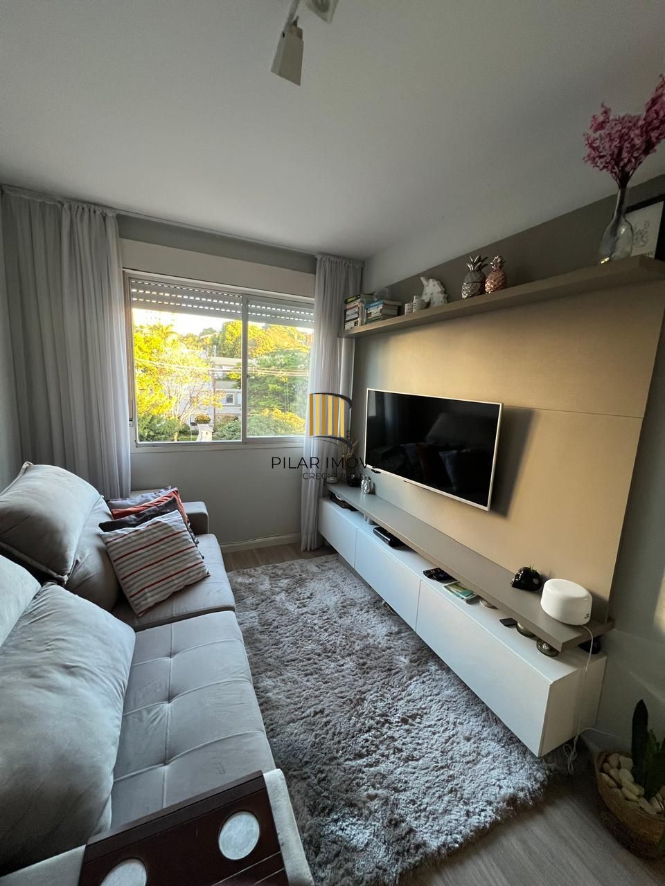 Vende-se apartamento com 1 quarto, 45 m² e 1 vaga - Mont Serrat